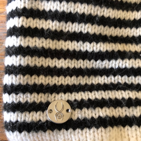 SPYDER striped pom pom hat /fleece lined - Picture 4 of 4